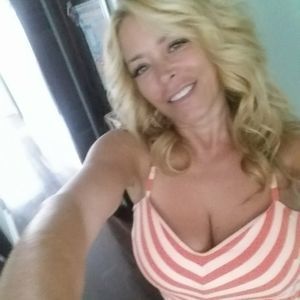 Meet your Posher, Rosalinda